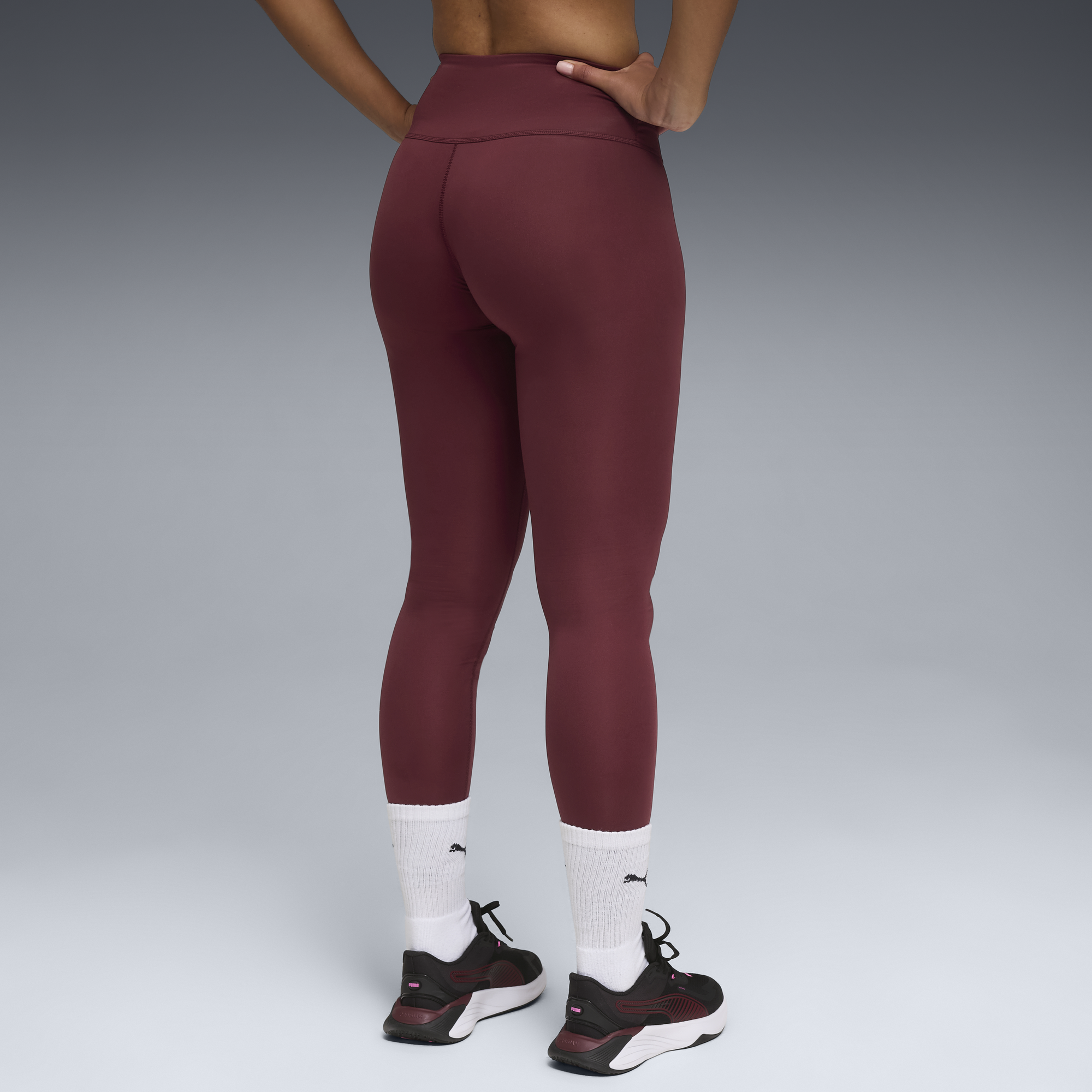 Model Shot 02