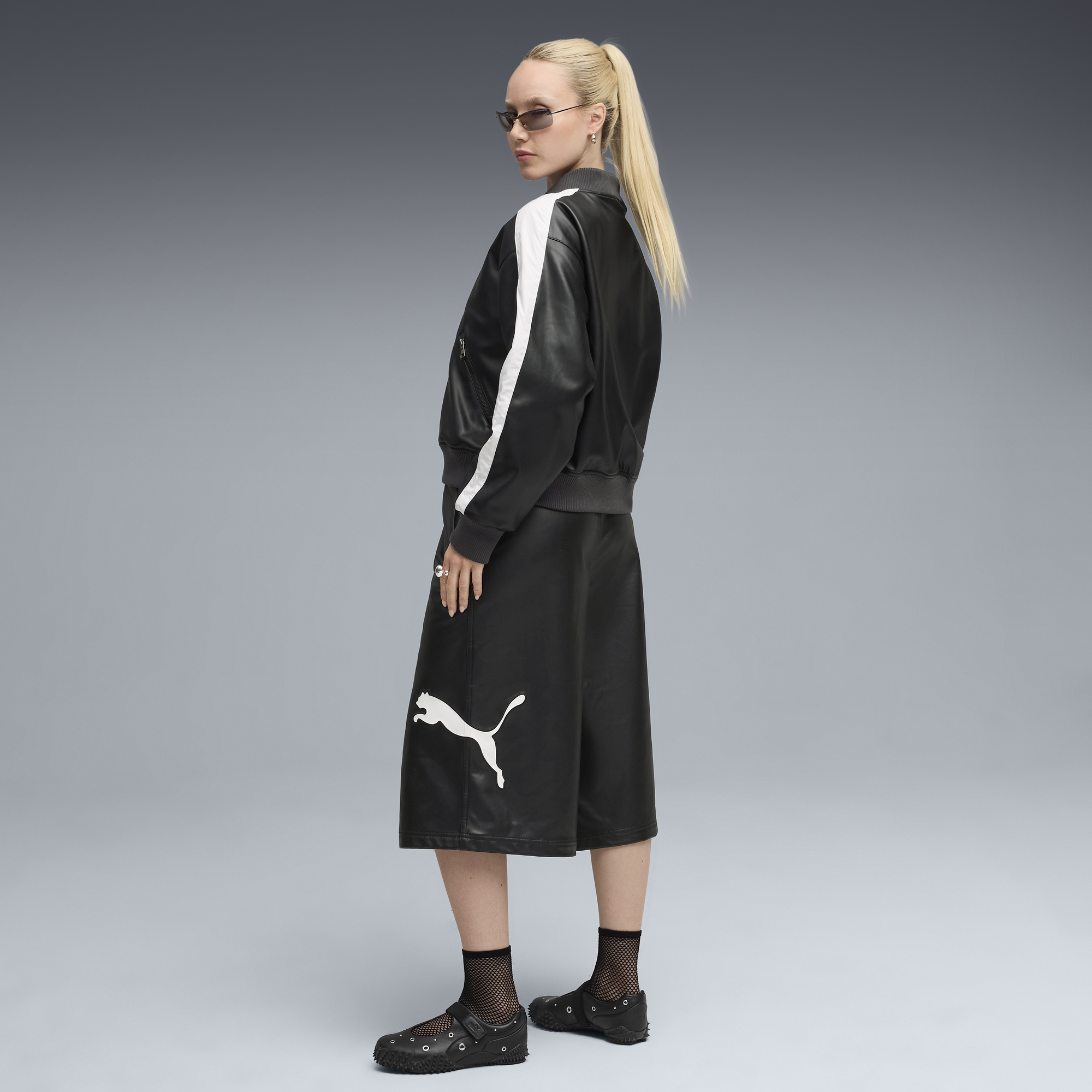 Model Shot 03