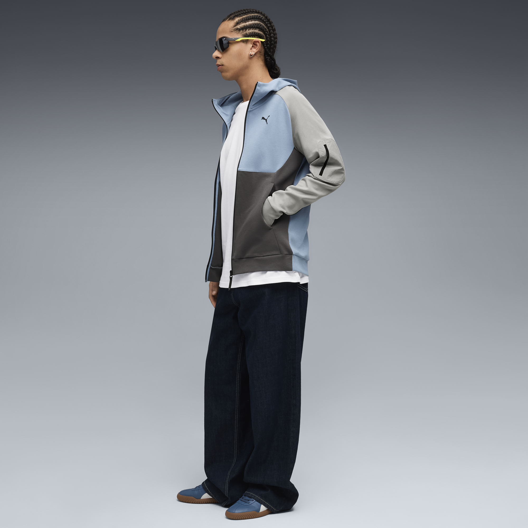 Model Shot 03