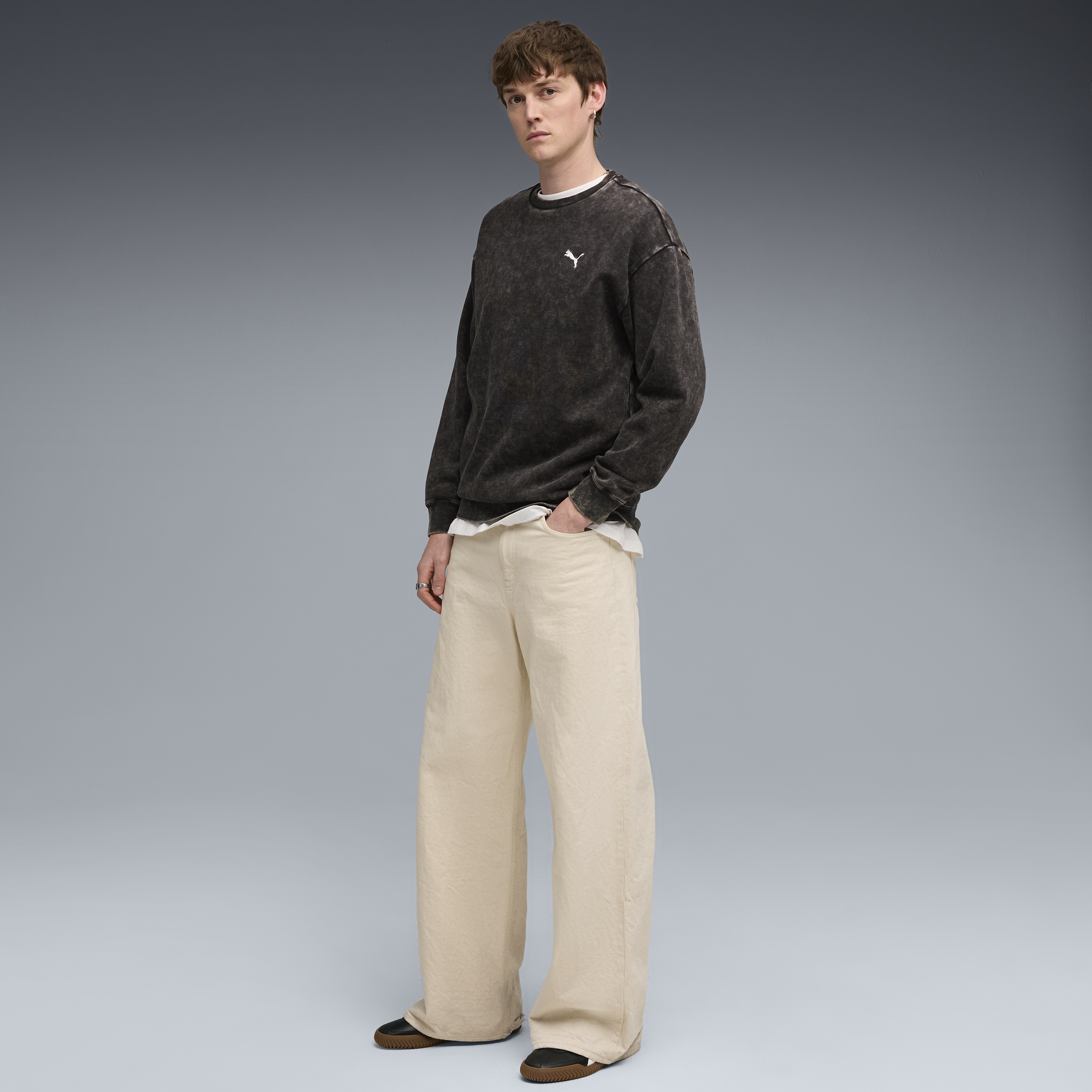 Model Shot 03