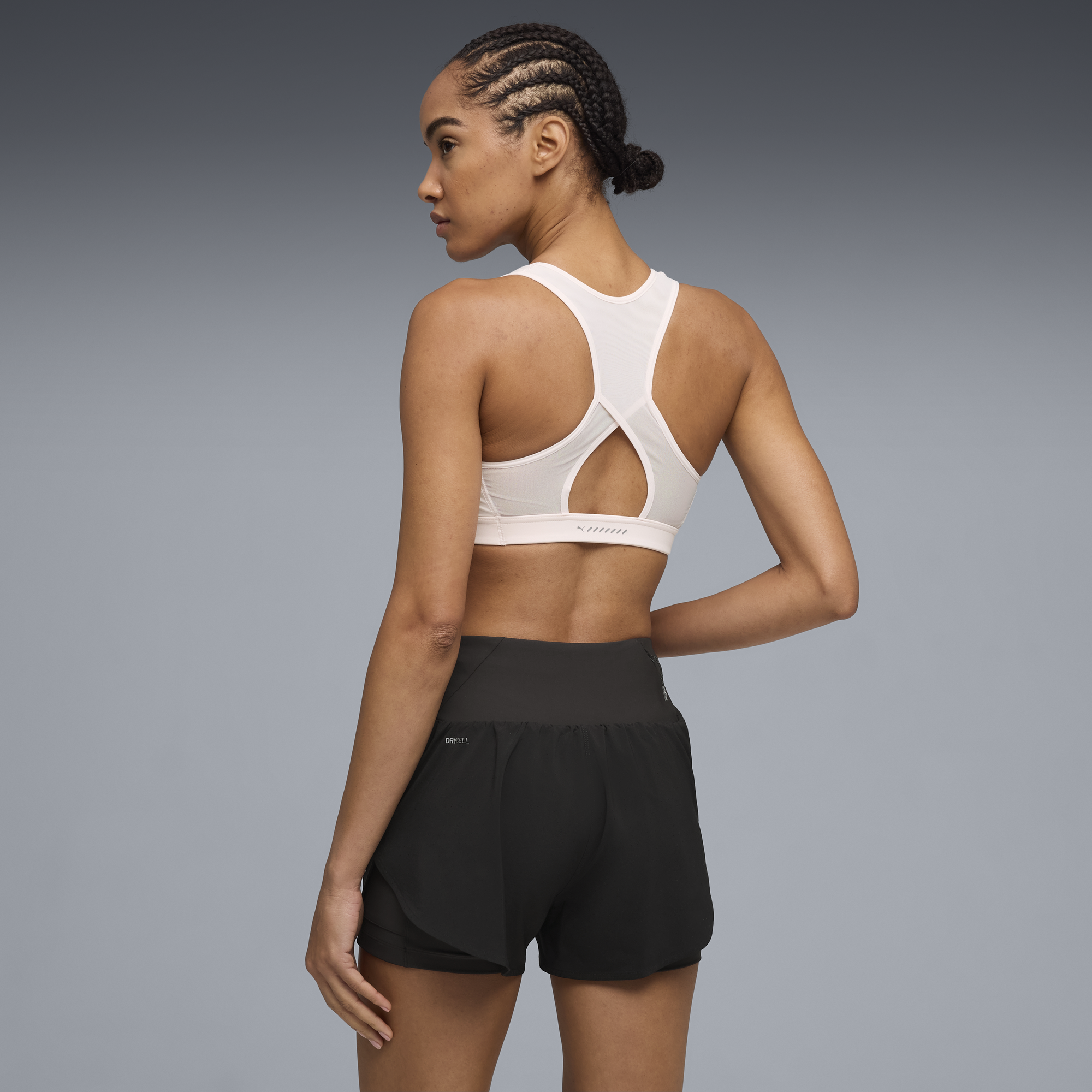 Model Shot 02