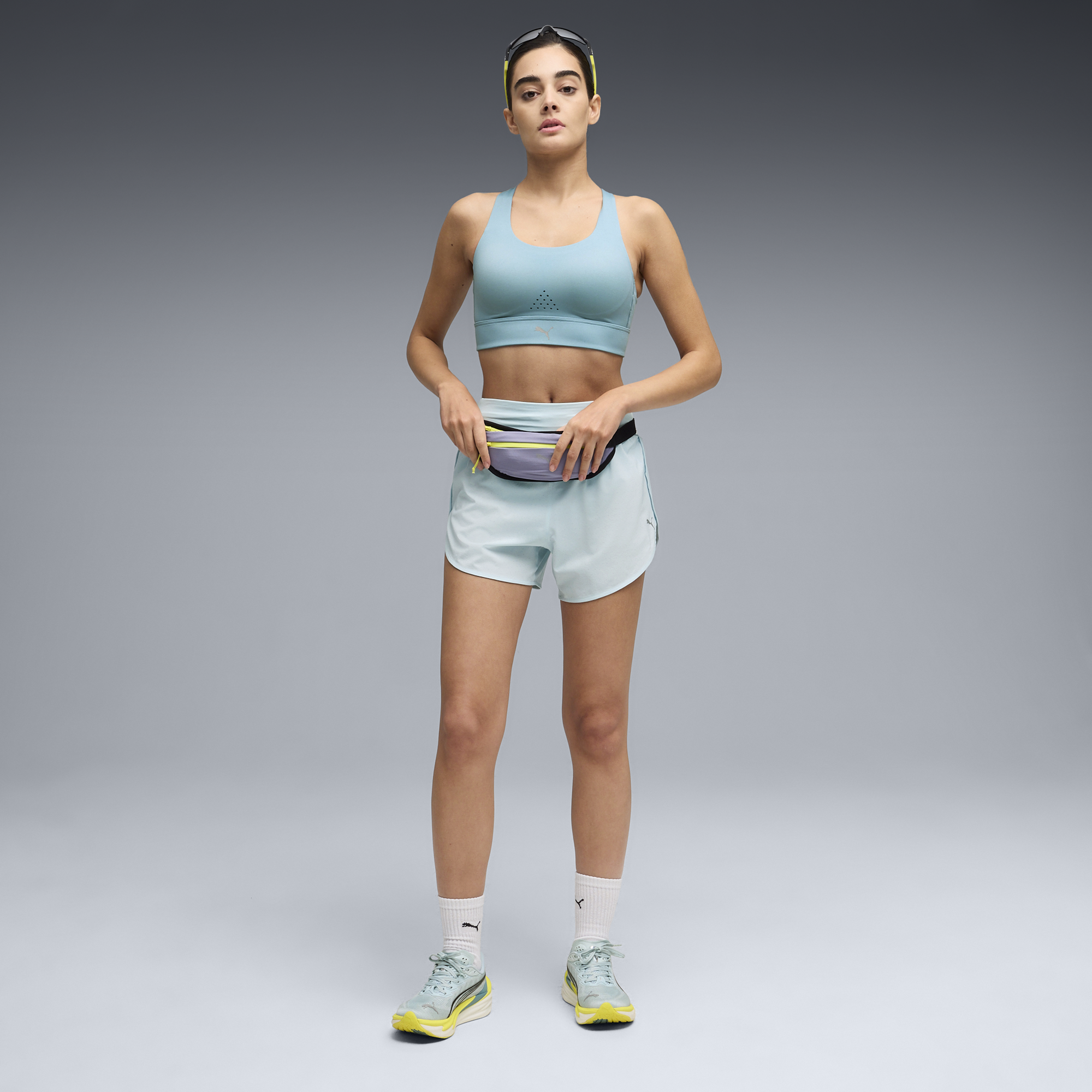 Model Shot 03